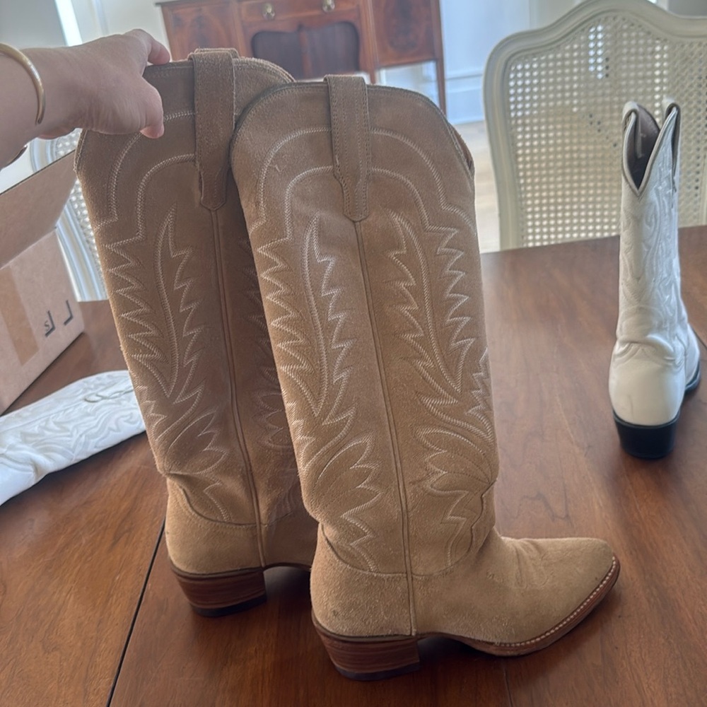 Revivals Abby size 5.5 in good condition